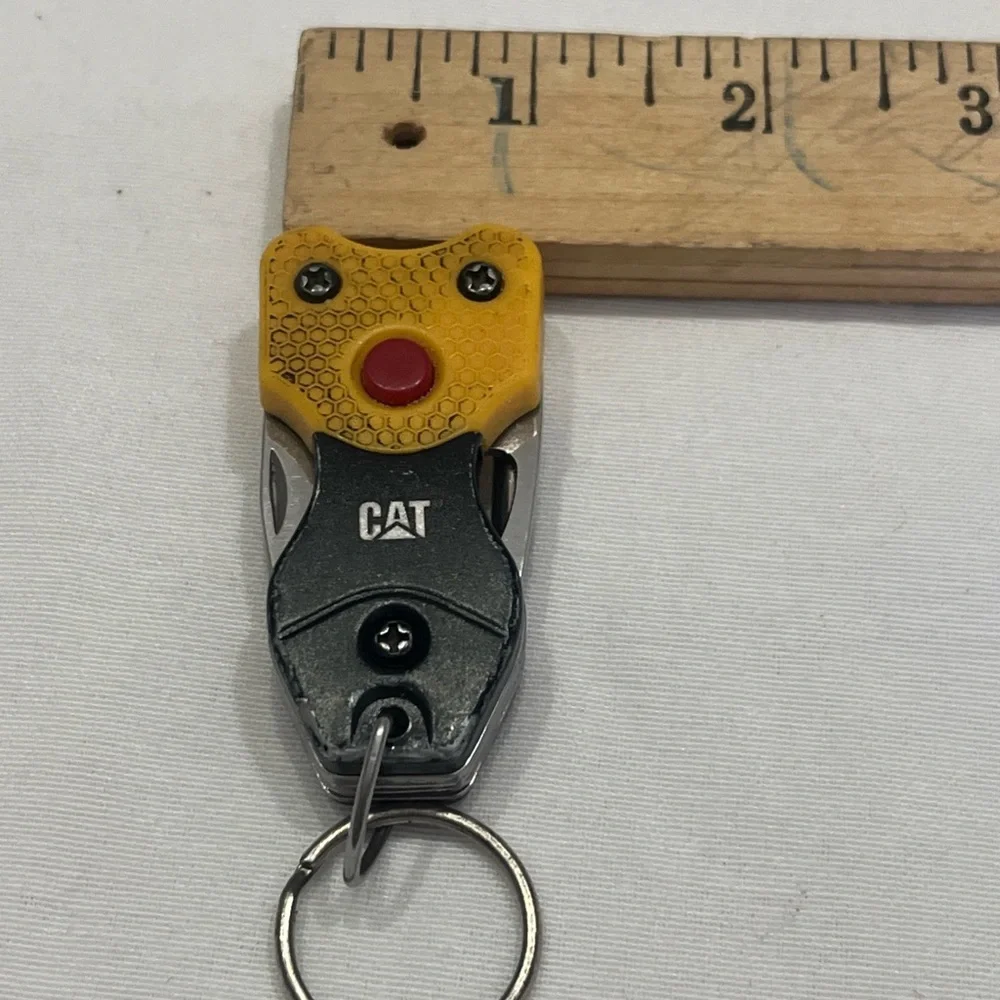 CAT COMPANY Mini Multi Tool Flashlight Keychain - Picture 6 of 6
